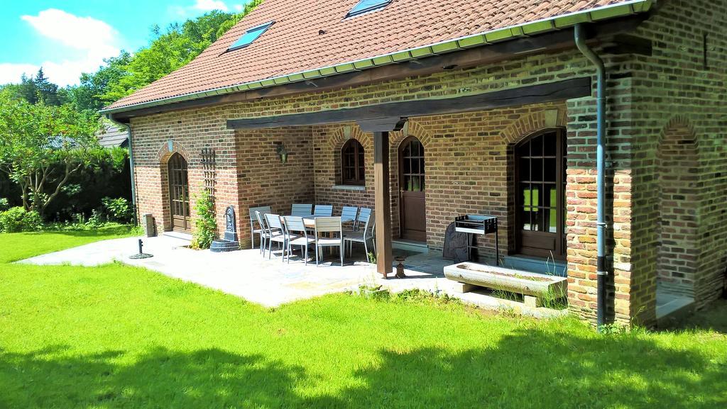 Villa Sous-Bois Marie スパ エクステリア 写真